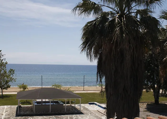 Studioareticom Anogio With Private Veranda In Front Of The Lovely Sea For Rent In Chalkidiki Greece Plagiastudioseu בית נופש ניאה פלאגיה